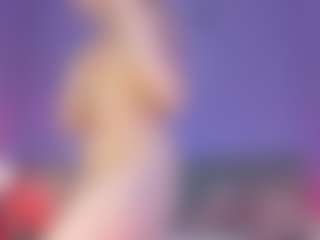 Curvy Corinne's Live Sex Cam Show