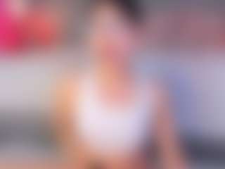 Curvy Corinne's Live Sex Cam Show