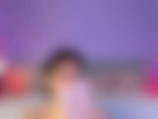 Live cam show with Curvy Corinne - Nsfw on SpankPalCams