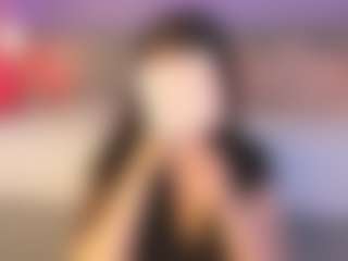 Curvy Corinne