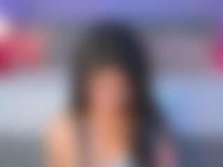 Live cam show with Curvy Corinne - Cum on AdultVida.com