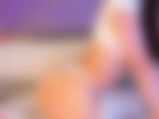 Curvy Corinne's Live Sex Cam Show