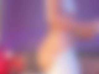 Curvy Corinne's Live Sex Cam Show