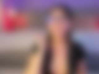 Live cam show with Curvy Corinne - White on Camsoda | colombia