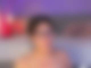 Live cam show with Curvy Corinne - Striptease Teen (18+) on Nude Chat * 1 On 1 Webcam Sex * Live Cam Show