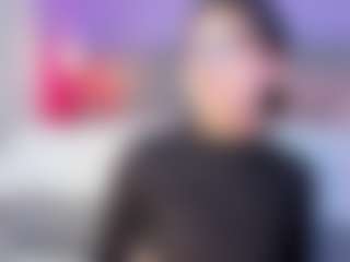Live cam show with Curvy Corinne - Striptease Latina on AdultVida.com | colombia