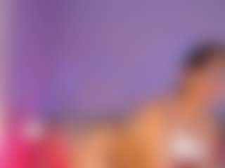 Live cam show with Curvy Corinne - Fingering White on Fling VIP Chat | colombia