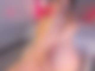 Curvy Corinne's Live Sex Cam Show