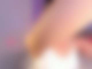 Curvy Corinne's Live Sex Cam Show