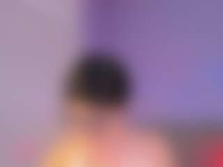 Live cam show with Curvy Corinne - Natural on nudelive.tv