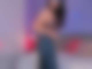 Live cam show with Curvy Corinne - Latina on Hubzter Live | colombia