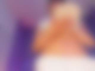 Curvy Corinne's Live Sex Cam Show