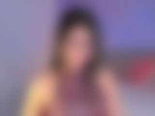 Live cam show with Curvy Corinne - Small Tits on madthumbs