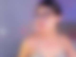 Curvy Corinne's Live Sex Cam Show