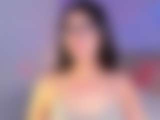 Live cam show with Curvy Corinne - Twerk Young Adult on Mixed Magazine Live