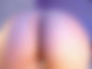 Curvy Corinne's Live Sex Cam Show