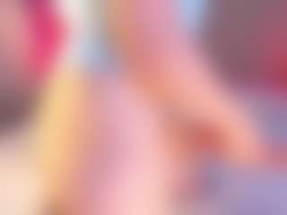 Live cam show with Curvy Corinne - Fetish Brown Hair on Camsoda
