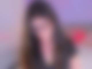 Live cam show with Curvy Corinne - Striptease Teen (18+) on Camsoda