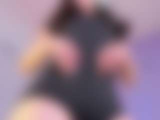 Curvy Corinne's Live Sex Cam Show