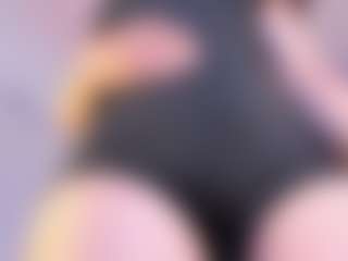 Curvy Corinne's Live Sex Cam Show