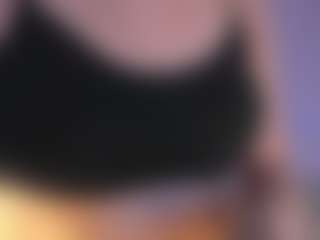Curvy Corinne's Live Sex Cam Show
