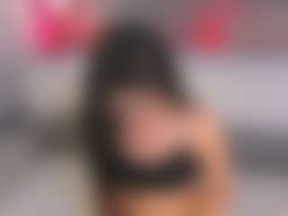 Live cam show with Curvy Corinne - White Teen (18+) on livesuperchat.net | colombia