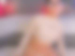Curvy Corinne's Live Sex Cam Show