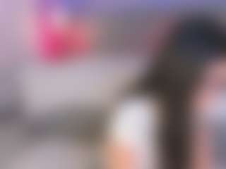 Live cam show with Curvy Corinne - Cumslut on x69.live