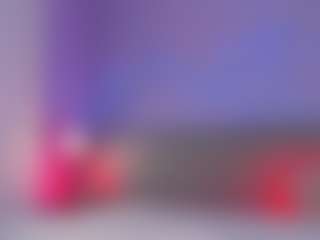 Live cam show with Curvy Corinne - Flexible on Hubzter Live