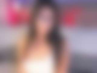 Live cam show with Curvy Corinne - Italian Young Adult on SmokeAndPoke | colombia