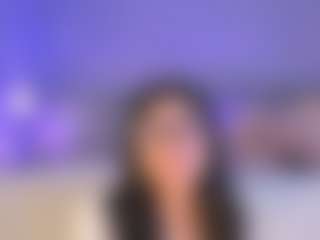 Spettacolo in cam dal vivo con Curvy Corinne - Twerk su Camsoda