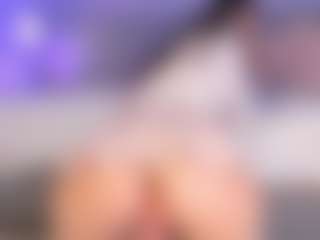 Curvy Corinne's Live Sex Cam Show