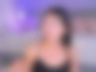 Live cam show with Curvy Corinne - Fingering on Camming Site