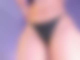 Live cam show with Curvy Corinne - Fetish Brown Hair on Streamer API
