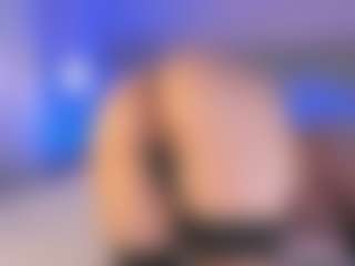 Curvy Corinne's Live Sex Cam Show
