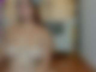 Live cam show with Karlaa_jhons - Striptease Latina on friskycurves.com | colombia