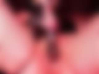 Live cam show with KylieMaxwell - Goth on CamwithHer