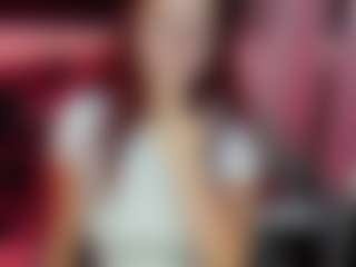 Live cam show with LilyMoonlight - Teasing on camgirlchat.live