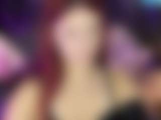 Live cam show with LilyMoonlight - Teasing on madthumbs