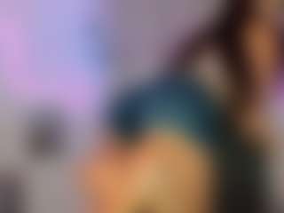 Live cam show with LilyMoonlight - Nails on SpankPalCams