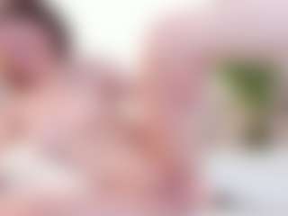 Live cam show with NaomiSunset - Blue Eyes on Mixed Magazine Live