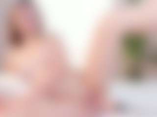 Live cam show with NaomiSunset - Blue Eyes on fapnchat