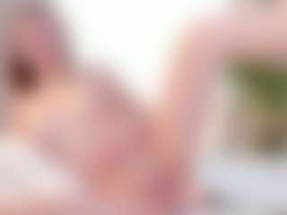 Live cam show with NaomiSunset - Suck on AdultVida.com