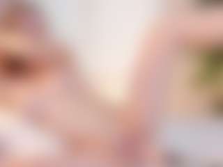 Live cam show with NaomiSunset - Living Room on Milfs Live