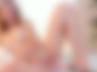 Live cam show with NaomiSunset - Blue Eyes on Camsoda