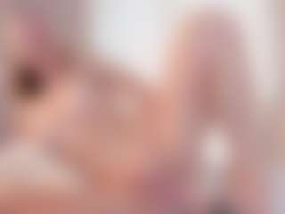 Live cam show with NaomiSunset - Living Room on mypornchat.com