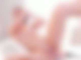 Live cam show with NaomiSunset - Blue Eyes on Strip Flash - Live Sex Shows