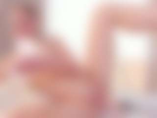 Live cam show with NaomiSunset - Blonde Hair Amateur on Camsoda