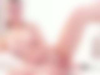Live cam show with NaomiSunset - Thin on Camsoda