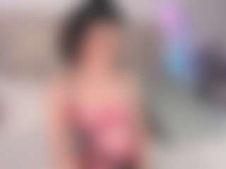 Live cam show with Amber - Oil on chickslive.net